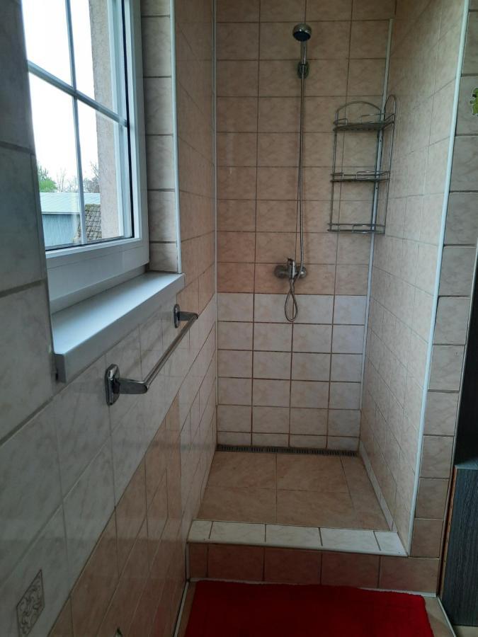 Apartman Chiarita Nemsova Экстерьер фото